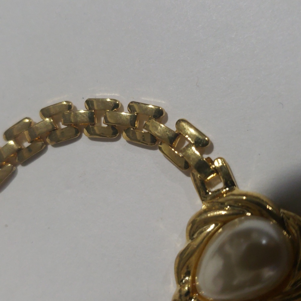 Gold Chain Bracelet Teardrop Faux Pearl Centerpiece – Elegant Timeless Jewelry - Picture 6 of 8